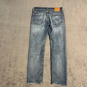 Levis Premium Straight Leg Jeans Medium Wash Distressed Denim 32x30